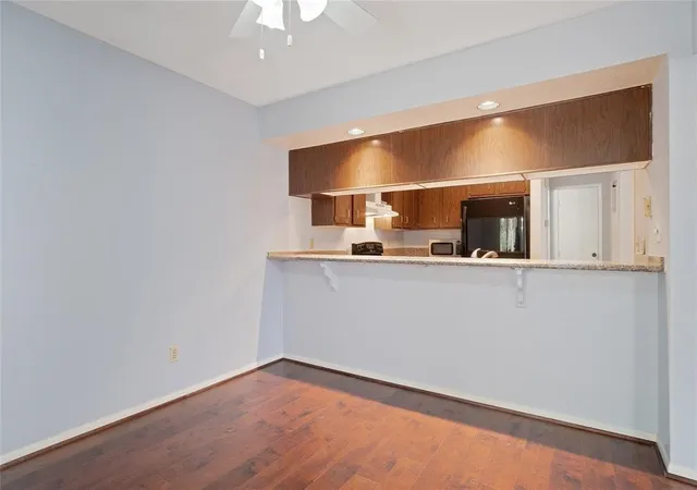 5th image of 8100 Cambridge St #124, Houston, TX 77054 | MLS# 21305696