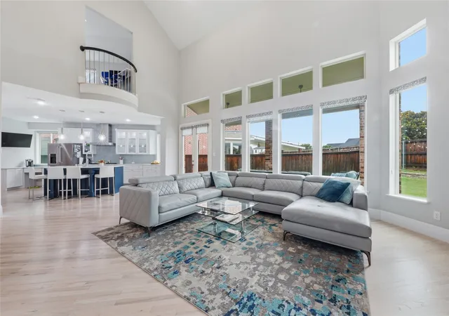 Photo 3 of Single family home for sale at 2098 Hidalgo Ln, Frisco, TX 75034 | MLS# 21306336 | Listing updated on 2026-08-11