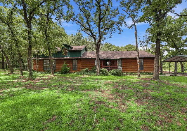 Photo 1 of Single family home for sale at 237 Brenda Ln, Gainesville, TX 76240 | MLS# 21227937 | Listing updated on 2026-09-26