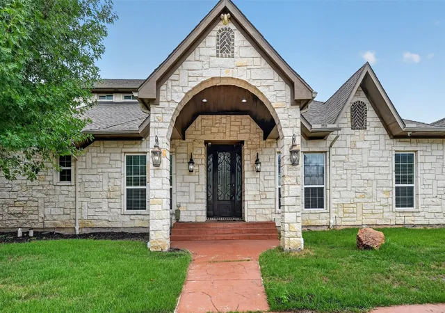 Photo 2 of Mansion for sale at 14126 Brookridge Cir, Dallas, TX 75254 | MLS# 21304037 | Listing updated on 2026-10-05