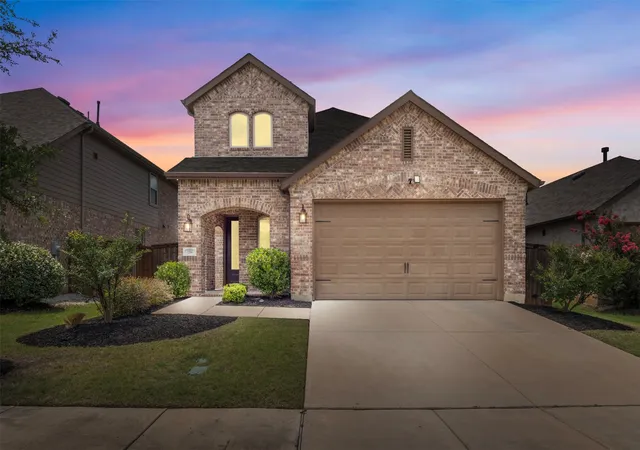 Photo 3 of Single family home for sale at 1504 Shire Dr, Aubrey, TX 76227 | MLS# 21306961 | Listing updated on 2026-10-08