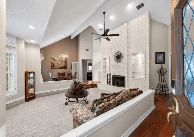 Photo 4 of Single family home for sale at 705 Kyle Dr, Arlington, TX 76011 | MLS# 21306971 | Listing updated on 2026-08-22