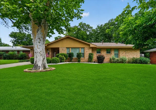 Homes for sale in North Richland Hills, TX | 3636 Charles St, North Richland Hills, TX 76180 | MLS# 21306965