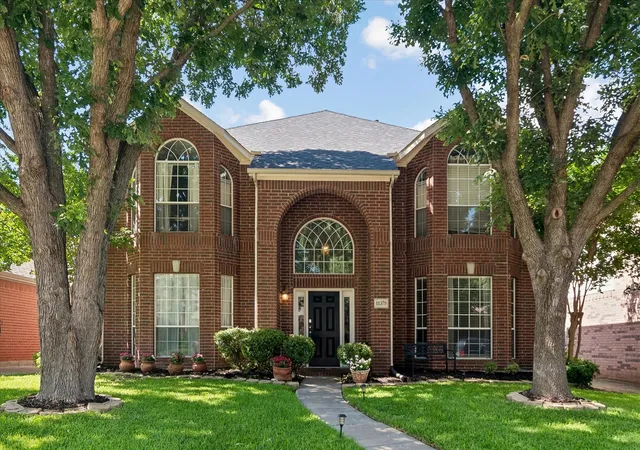 Photo 1 of Sale Pending at 11379 Lockshire Dr, Frisco, TX 75035 | MLS# 21306683 | Listing updated on 2026-08-31