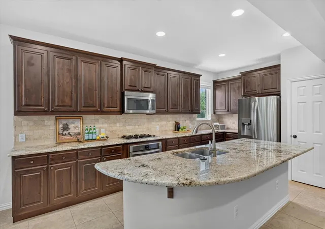3rd image of 1200 Jasmine St, Lantana, TX 76226 | MLS# 21306398