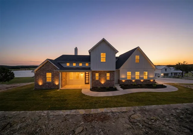 Photo 1 of Single family home for sale at 980 Anglers Pt, Bluff Dale, TX 76433 | MLS# 21296567 | Listing updated on 2026-08-31