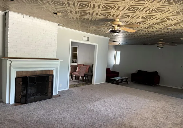 Photo 4 of Single family home for sale at 1815 W Oak St, Denton, TX 76201 | MLS# 21303174 | Listing updated on 2026-08-22