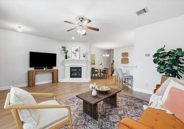 Photo 3 of Townhouse for sale at 1408 Arapaho Dr, Carrollton, TX 75010 | MLS# 21305931 | Listing updated on 2026-08-26