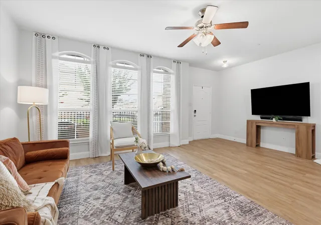 Photo 4 of Townhouse for sale at 1408 Arapaho Dr, Carrollton, TX 75010 | MLS# 21305931 | Listing updated on 2026-08-26