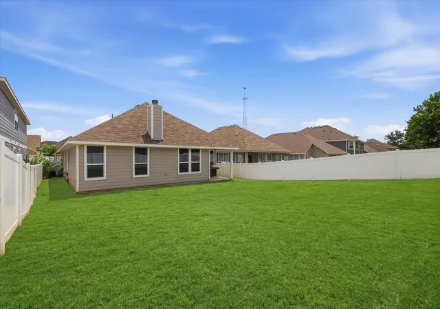 4th image of 8993 Fair Oaks Dr, Providence Village, TX 76227 | MLS# 21304010