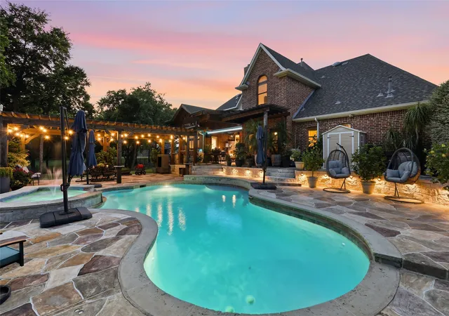 Photo 3 of Single family home for sale at 3536 Bay Ridge Dr, Little Elm, TX 75068 | MLS# 21306406 | Listing updated on 2026-08-23