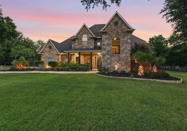 Photo 3 of Single family home for sale at 3536 Bay Ridge Dr, Little Elm, TX 75068 | MLS# 21306406 | Listing updated on 2026-09-27