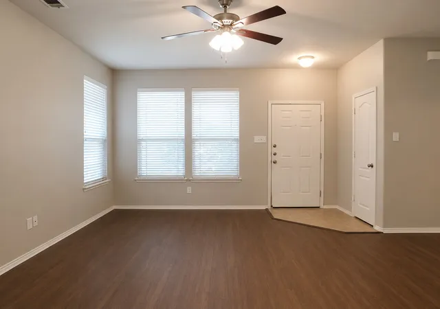 4th image of 1908 Rodgers Ln, Providence Village, TX 76227 | MLS# 21305314