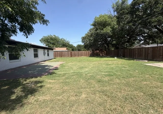 Photo 2 of Single family home for sale at 6836 Western Hills Dr, Dallas, TX 75217 | MLS# 21307132 | Listing updated on 2026-07-12