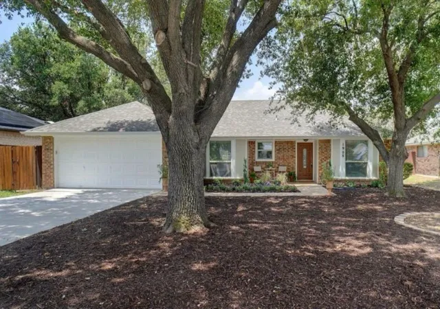 Homes for sale in Corinth, TX | 1908 Sharon Dr, Corinth, TX 76210 | MLS# 21307130