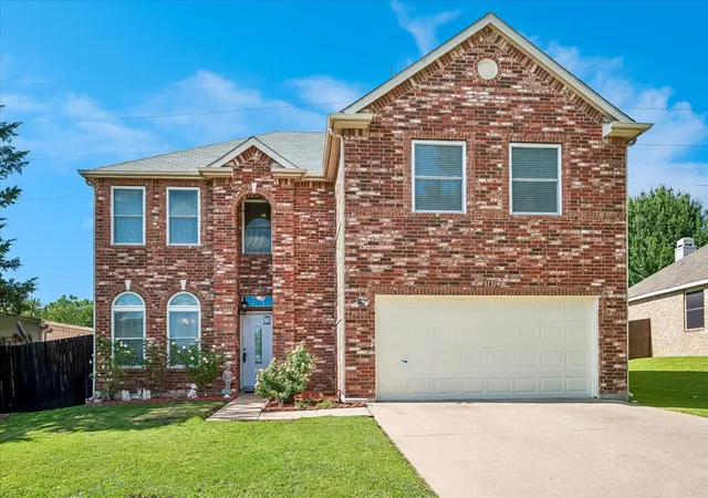 1st image of 1141 Timberlake Ln, Lewisville, TX 75067 | MLS# 21304417