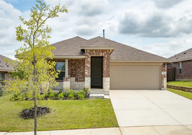 Photo 2 of Single family home for sale at 5901 Harvey Gap Ln, Argyle, TX 76226 | MLS# 21305561 | Listing updated on 2026-09-27