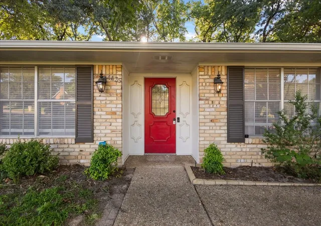 Photo 3 of Single family home for sale at 4435 Dundee Dr, Tyler, TX 75703 | MLS# 21307188 | Listing updated on 2026-07-17
