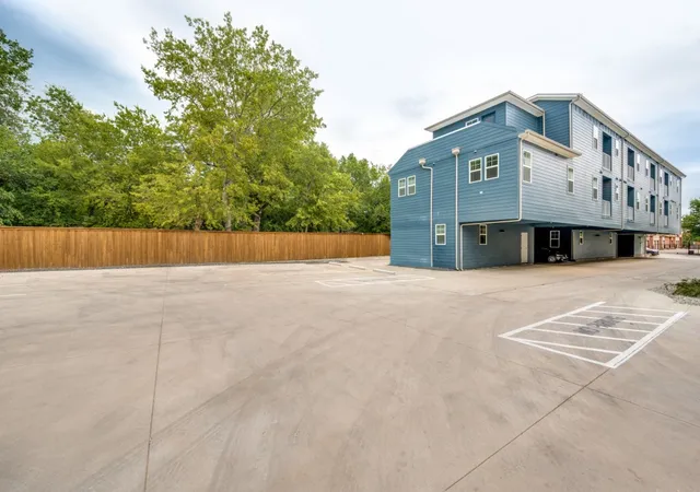 Homes for sale in Dallas, TX | 5317 Reiger Ave, Dallas, TX 75214 | MLS# 21307176