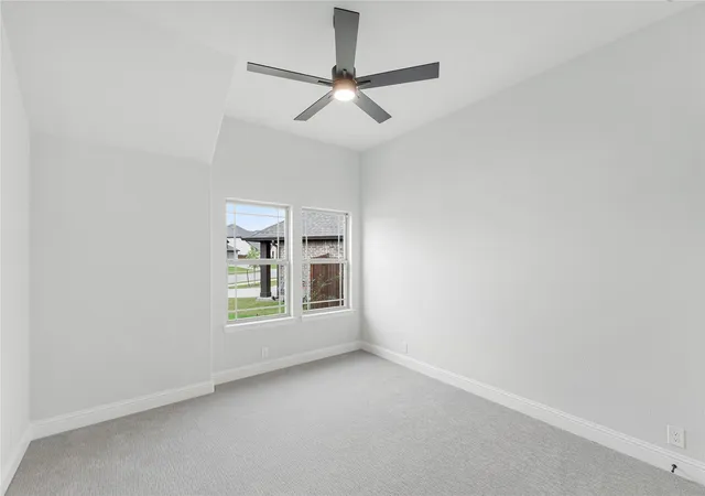 Photo 4 of Sale Pending at 1044 Quincy Dr, Red Oak, TX 75154 | MLS# 21307216 | Listing updated on 2026-09-29