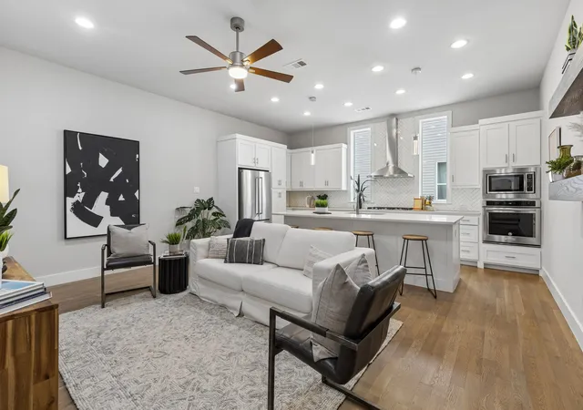 Photo 1 of Townhouse for sale at 4728 Asher Pl, Dallas, TX 75204 | MLS# 21300837 | Listing updated on 2026-07-26