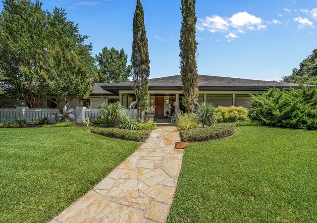 Photo 1 of Mansion for sale at 4301 Briarhaven Rd, Fort Worth, TX 76109 | MLS# 21303255 | Listing updated on 2026-09-27