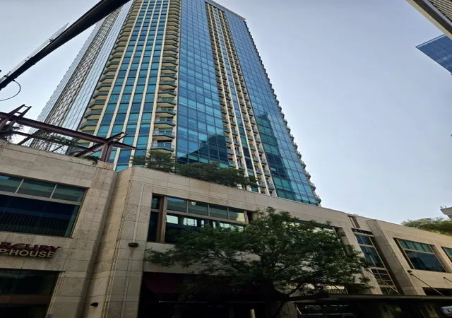 1st image of 500 Throckmorton St #2505, Fort Worth, TX 76102 | MLS# 21307210