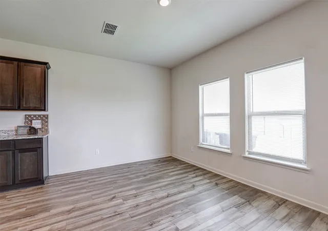 Photo 4 of Single family home for sale at 203 Drifter Dr, Newark, TX 76071 | MLS# 21307232 | Listing updated on 2026-08-27