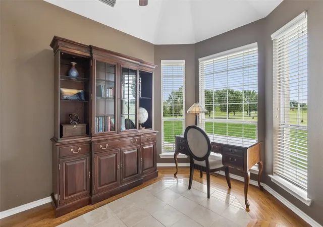 Photo 4 of Single family home for sale at 408 Herron Cir, Rockwall, TX 75032 | MLS# 21306603 | Listing updated on 2026-09-03