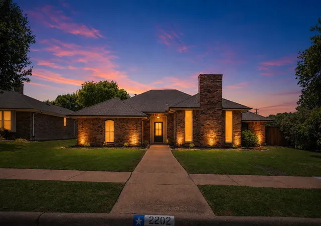 Homes for sale in Richardson, TX | 2202 Silver Holly Ln, Richardson, TX 75082 | MLS# 21299712