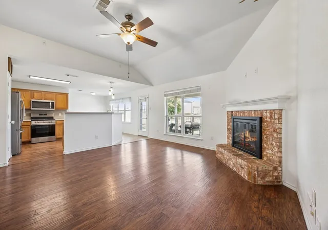 Photo 3 of Single family home for sale at 1730 Windswept Dr, Midlothian, TX 76065 | MLS# 21300177 | Listing updated on 2026-09-30