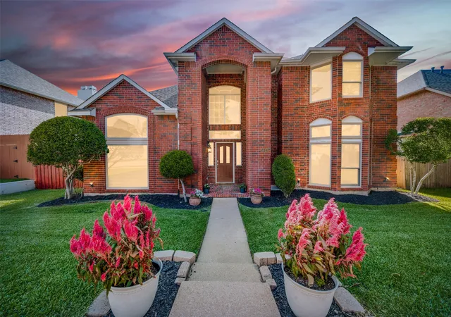 Photo 2 of Single family home for sale at 5013 Ridgecrest Dr, The Colony, TX 75056 | MLS# 21307131 | Listing updated on 2026-08-25
