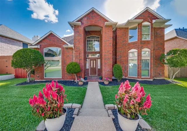 Photo 3 of Single family home for sale at 5013 Ridgecrest Dr, The Colony, TX 75056 | MLS# 21307131 | Listing updated on 2026-08-25