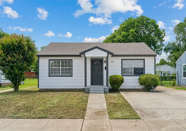 Photo 2 of Single family home for sale at 509 Clark St, Garland, TX 75040 | MLS# 21307469 | Listing updated on 2026-09-07
