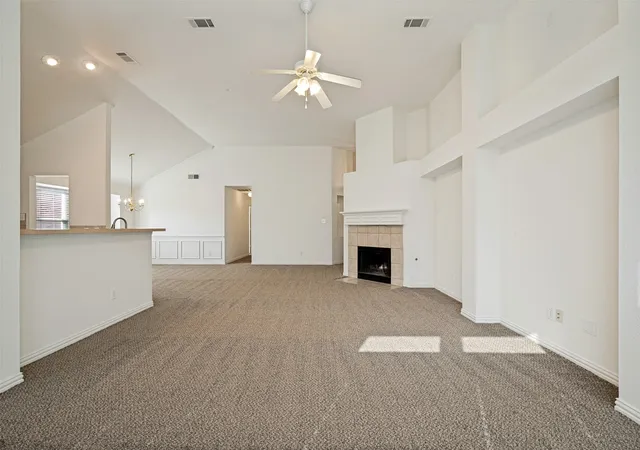 Photo 4 of Single family home for sale at 11202 Outpost Trl, Frisco, TX 75033 | MLS# 21307590 | Listing updated on 2026-08-31