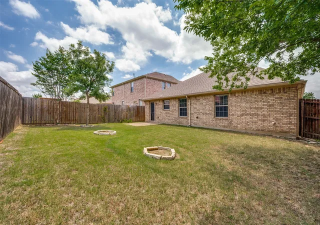 Homes for sale in Little Elm, TX | 2677 Calmwater Dr, Little Elm, TX 75068 | MLS# 21305425