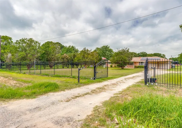 Homes for sale in Bonham, TX | 5083 N State Hwy 78 Hwy, Bonham, TX 75418 | MLS# 21307650
