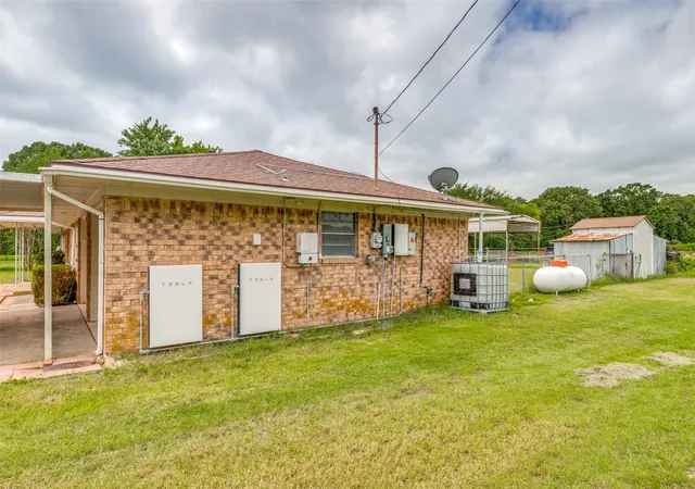 Photo 3 of Single family home for sale at 5083 N State Hwy 78 Hwy, Bonham, TX 75418 | MLS# 21307650 | Listing updated on 2026-08-29