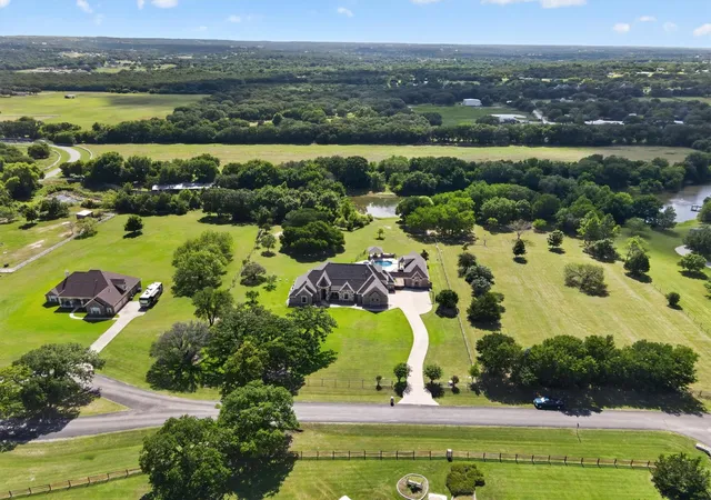 Photo 4 of Single family home for sale at 1224 Boling Ranch Rd N, Azle, TX 76020 | MLS# 21307613 | Listing updated on 2026-08-25