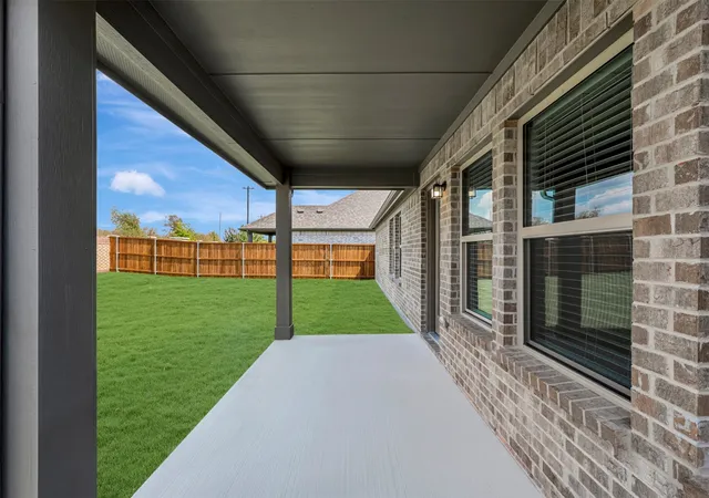 Photo 36 of Single family home for sale at 160 Hudson Ln, Justin, TX 76247 | MLS# 21298921 | Listing updated on 2026-10-08