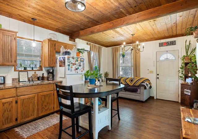 Photo 3 of Sale Pending at 1230 W Hyman St, Stephenville, TX 76401 | MLS# 21307739 | Listing updated on 2026-07-27