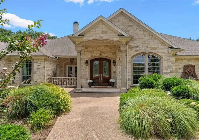 Homes for sale in China Spring, TX | 1340 Autumn Oaks Cir, China Spring, TX 76633 | MLS# 21307608