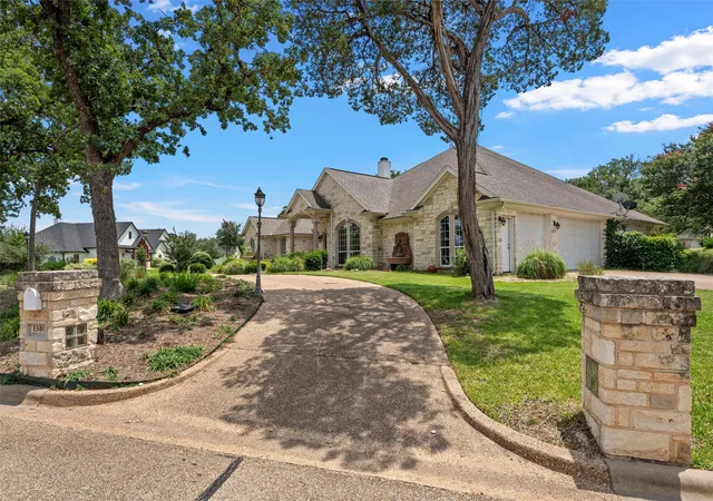 Homes for sale in China Spring, TX | 1340 Autumn Oaks Cir, China Spring, TX 76633 | MLS# 21307608