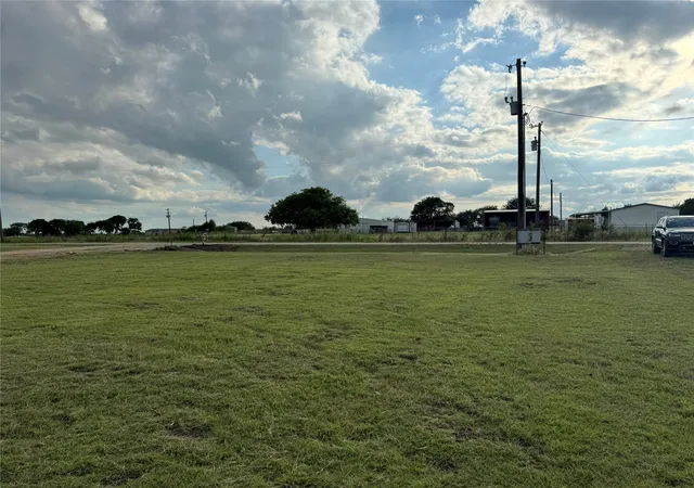 Homes for sale in Justin, TX | 18121 Brookfield Dr, Justin, TX 76247 | MLS# 21307252