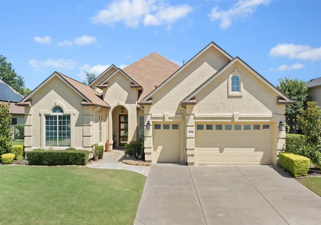 Photo 1 of Single family home for sale at 9909 Crestridge Dr, Denton, TX 76207 | MLS# 21307766 | Listing updated on 2026-08-29