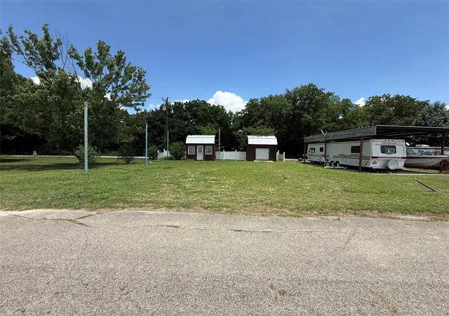 Photo 2 of Land for sale at 935 Blue Heron Wy #Lot 17, Kerens, TX 75144 | MLS# 21307784 | Listing updated on 2026-08-22