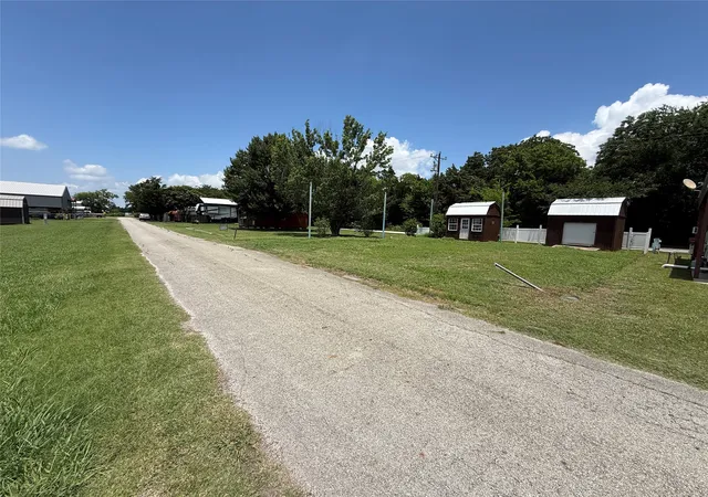 Photo 4 of Land for sale at 935 Blue Heron Wy #Lot 17, Kerens, TX 75144 | MLS# 21307784 | Listing updated on 2026-08-22