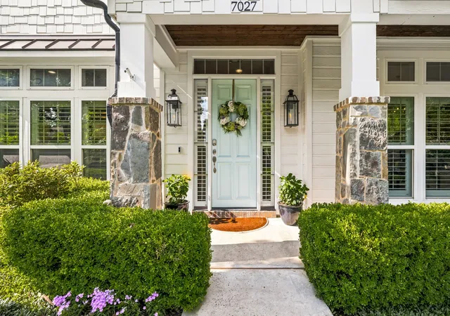 Photo 3 of Sale Pending at 7027 Casa Loma Ave, Dallas, TX 75214 | MLS# 21298353 | Listing updated on 2026-08-27