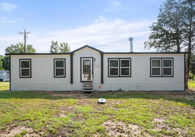 Photo 3 of Manufactured home for sale at 3896 Nw Cr 3111, Purdon, TX 76679 | MLS# 21306349 | Listing updated on 2026-08-22