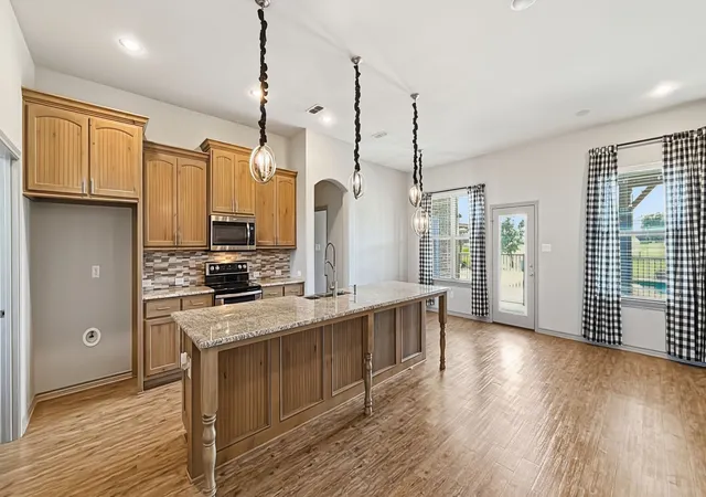 Photo 3 of Single family home for sale at 10657 County Road 213, Forney, TX 75126 | MLS# 21306934 | Listing updated on 2026-08-25